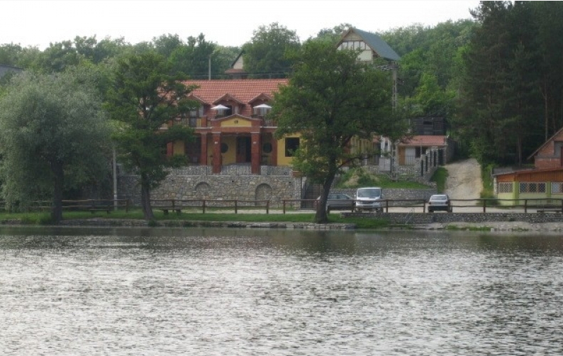 Villa Tópart Bélapátfalva